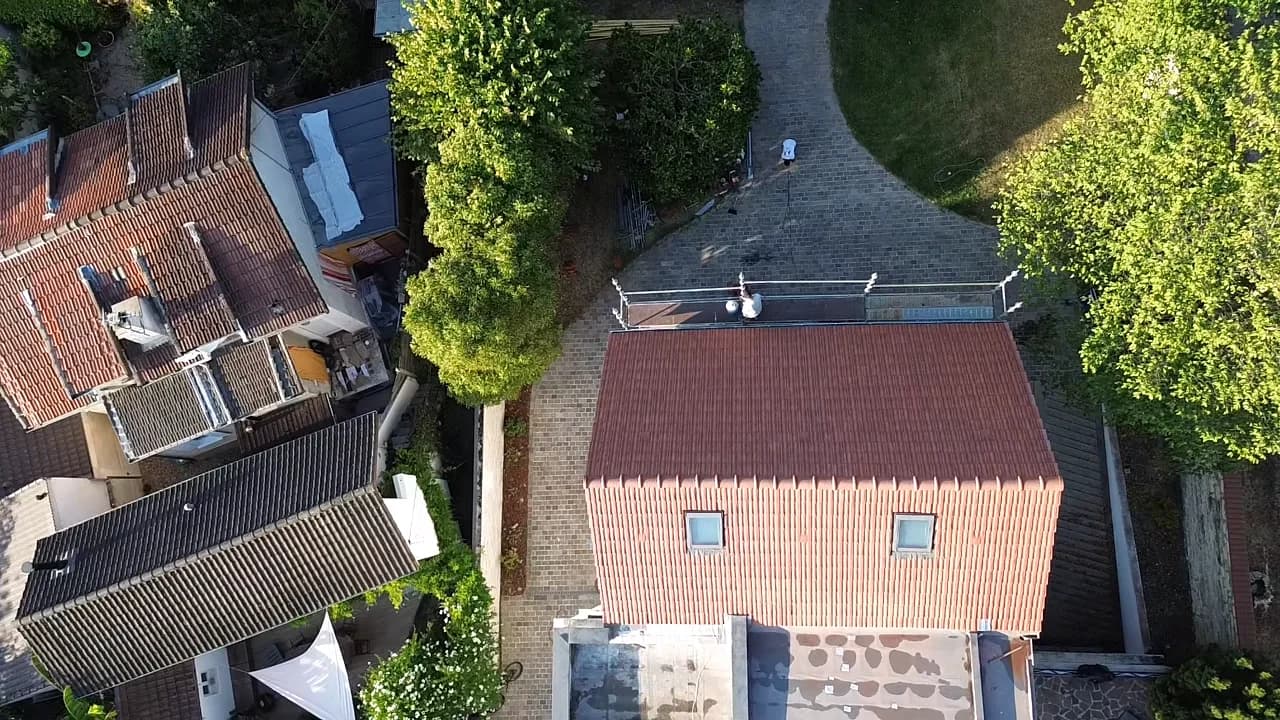 Toiture en ardoise rénovée par C.G.B Artisan, couvreur à Mouroux (77)
